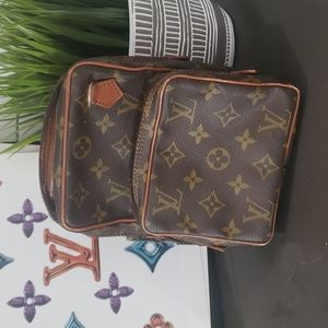 Louis Vuitton Amazon Shoulder Handbag